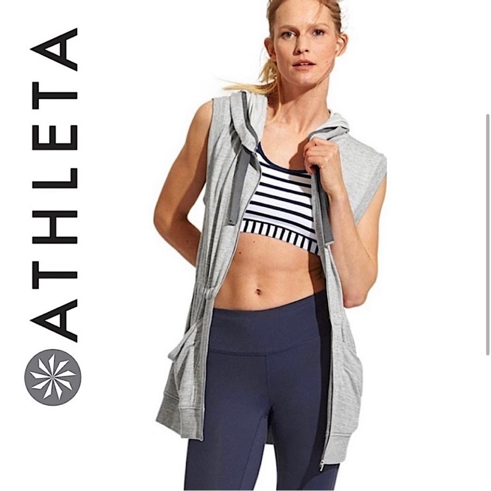Lululemon Athleta Lotus vest,Light Gray Hooded Vest